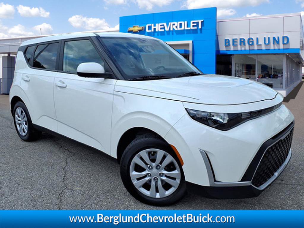 Used 2023 Kia Soul LX