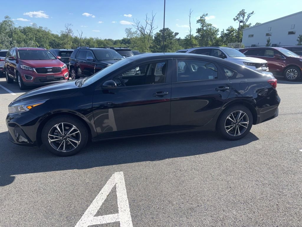 Certified 2024 Kia Forte LXS FWD image 4