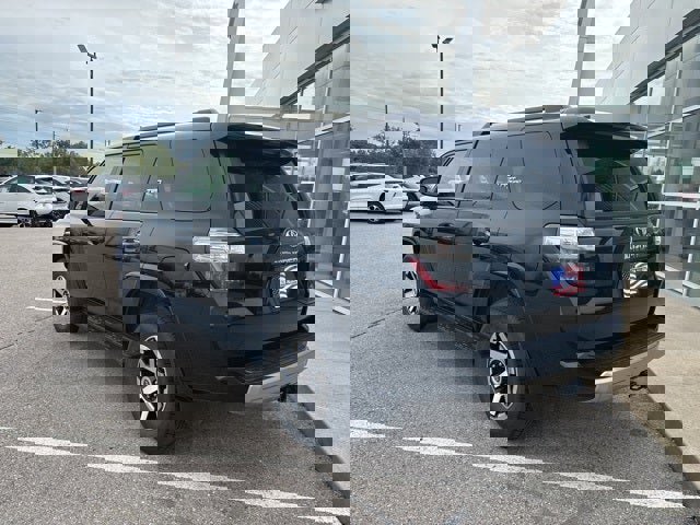 Used 2024 Toyota 4Runner TRD Off-Road image 3