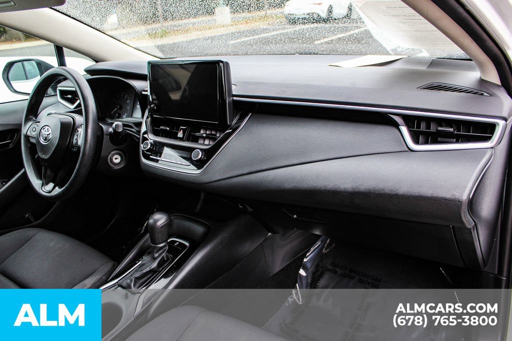 Used 2023 Toyota Corolla LE image 23