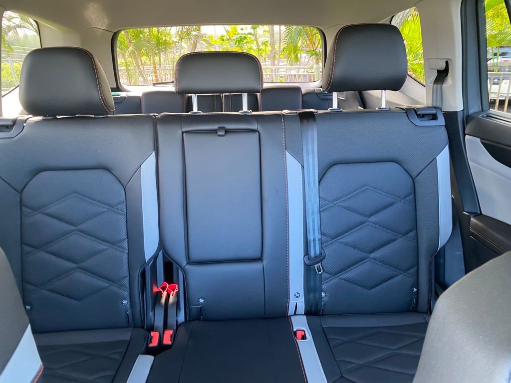 New 2025 Volkswagen Atlas Peak Edition SE image 36