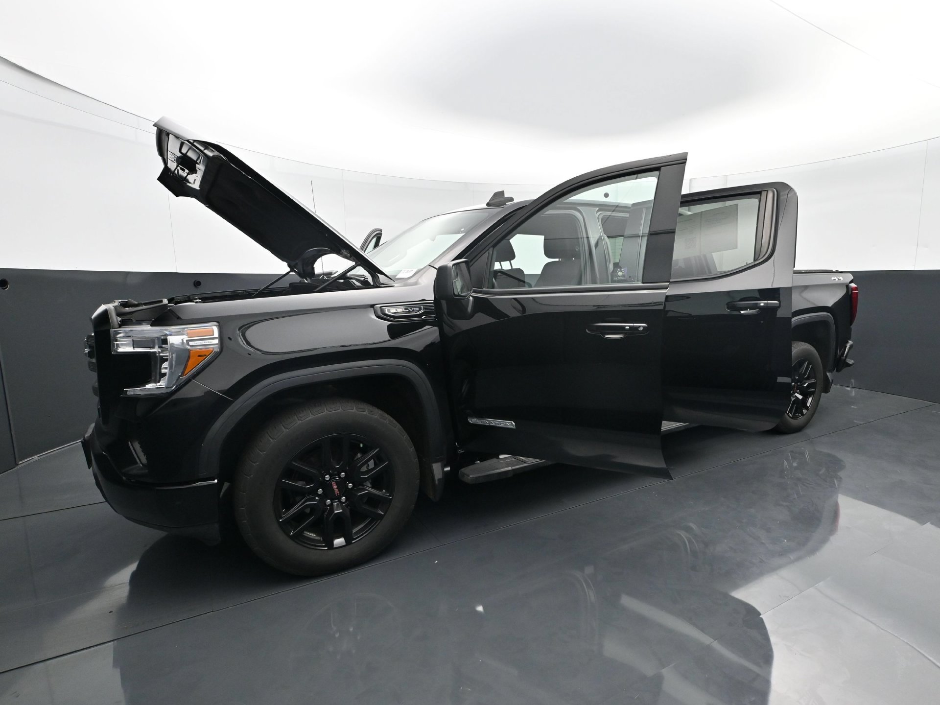 Used 2020 GMC Sierra 1500 Elevation w/ Elevation Value Package AWD/4WD image 27