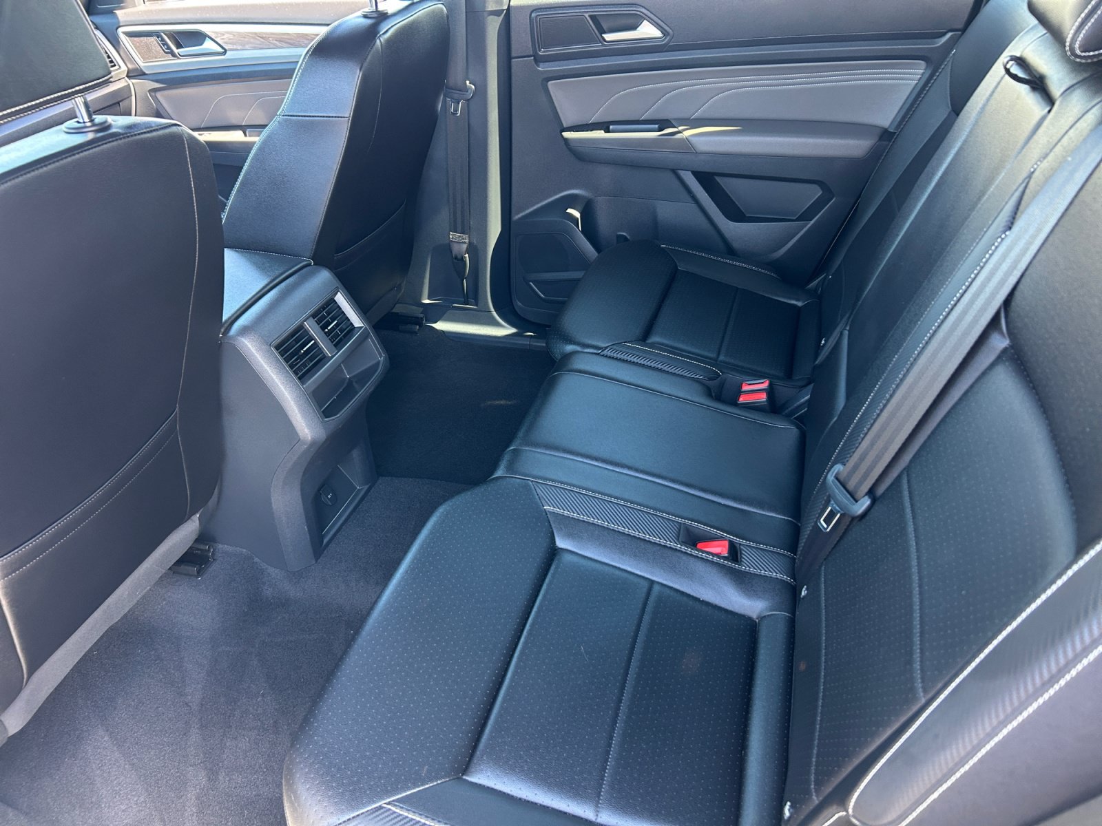 Certified 2022 Volkswagen Atlas Cross Sport SE AWD/4WD image 17