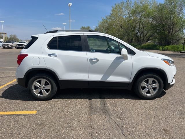 Used 2019 Chevrolet Trax LT w/ LT Convenience Package AWD/4WD image 9