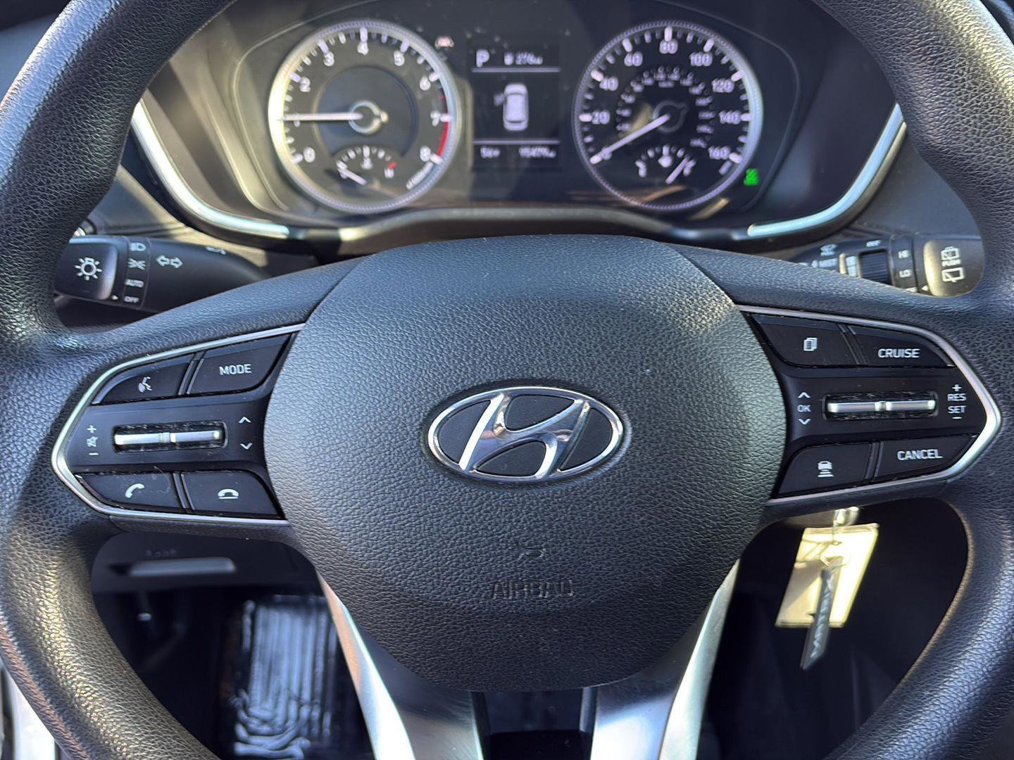 Used 2019 Hyundai Santa Fe SE image 16