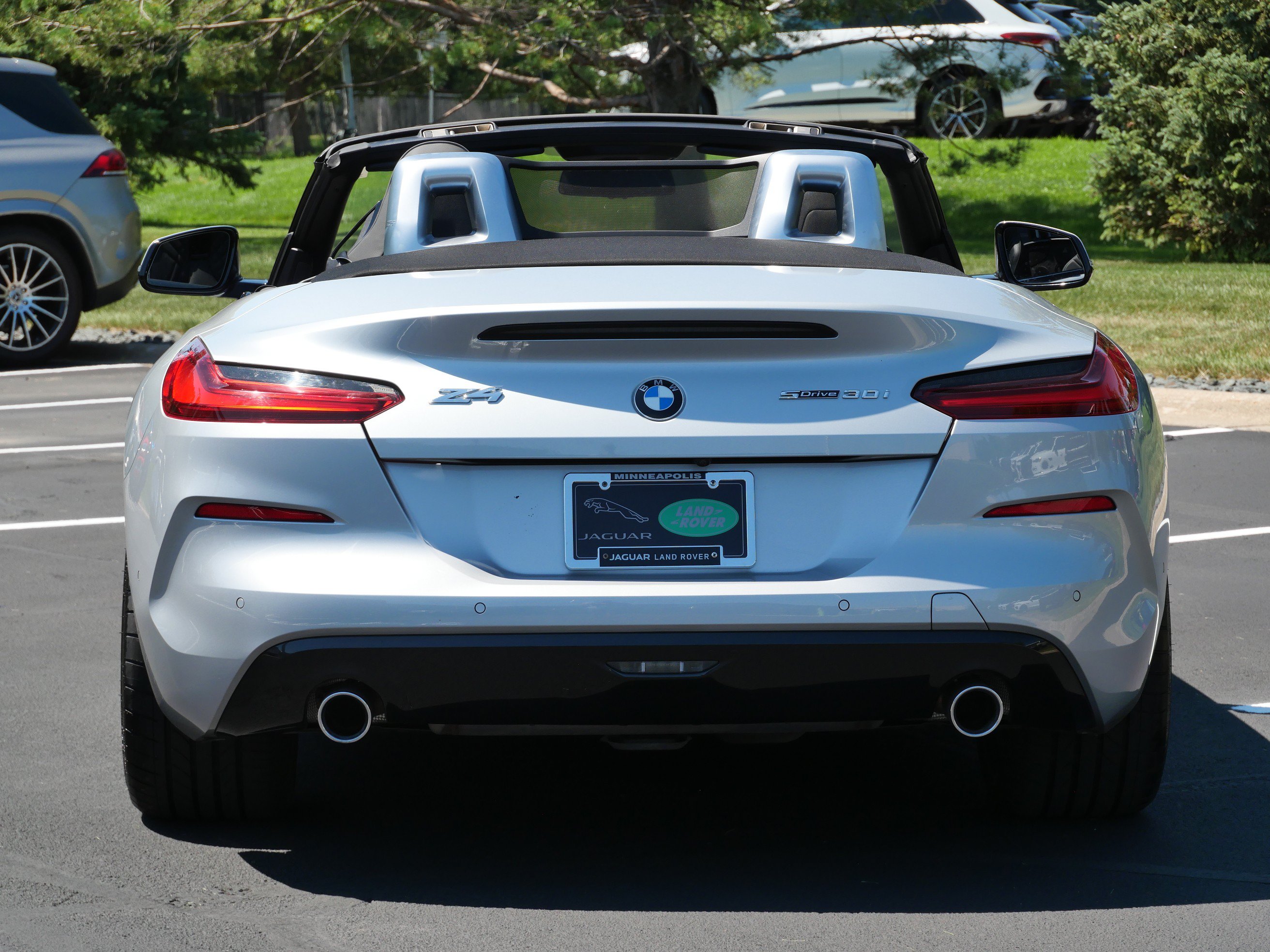 Used 2019 BMW Z4 sDrive30i w/ Executive Package RWD image 4