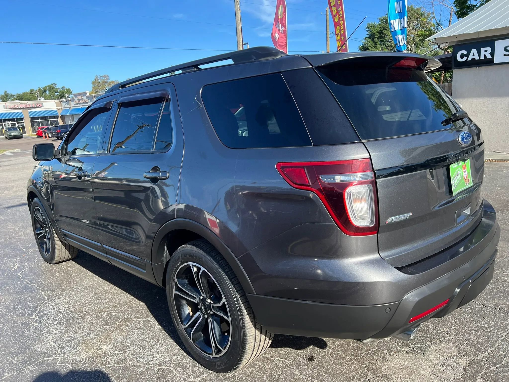 Used 2015 Ford Explorer Sport w/ Equipment Group 401A image 7