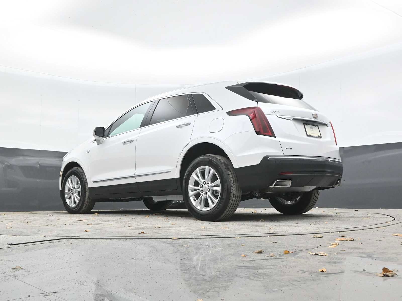 Used 2025 Cadillac XT5 Luxury w/ LPO, Floor Liner Package image 44