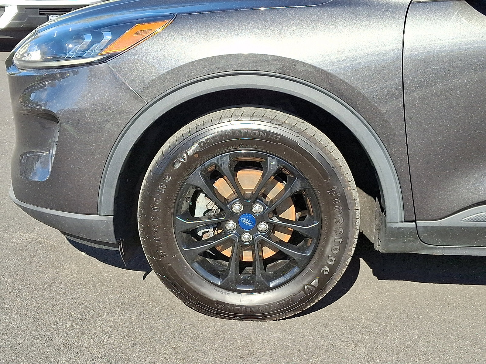 Used 2020 Ford Escape SE Sport image 9