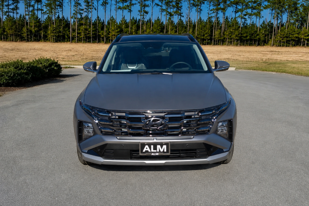 New 2026 Hyundai Tucson Limited FWD image 2