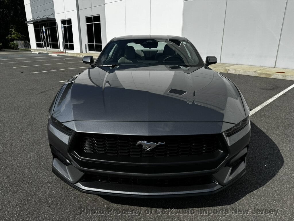 Used 2025 Ford Mustang Coupe RWD image 11