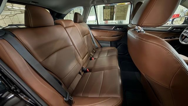 Used 2018 Subaru Outback 3.6R Touring w/ Popular Package #3 image 30