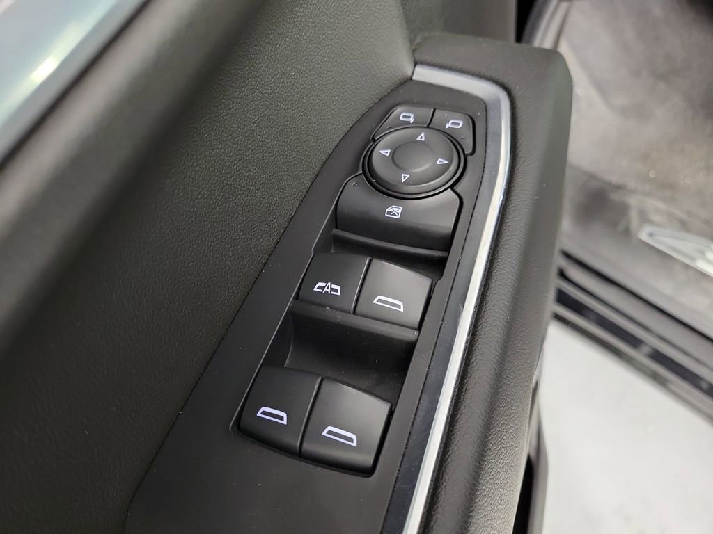Used 2022 Chevrolet Silverado 1500 LT AWD/4WD image 18