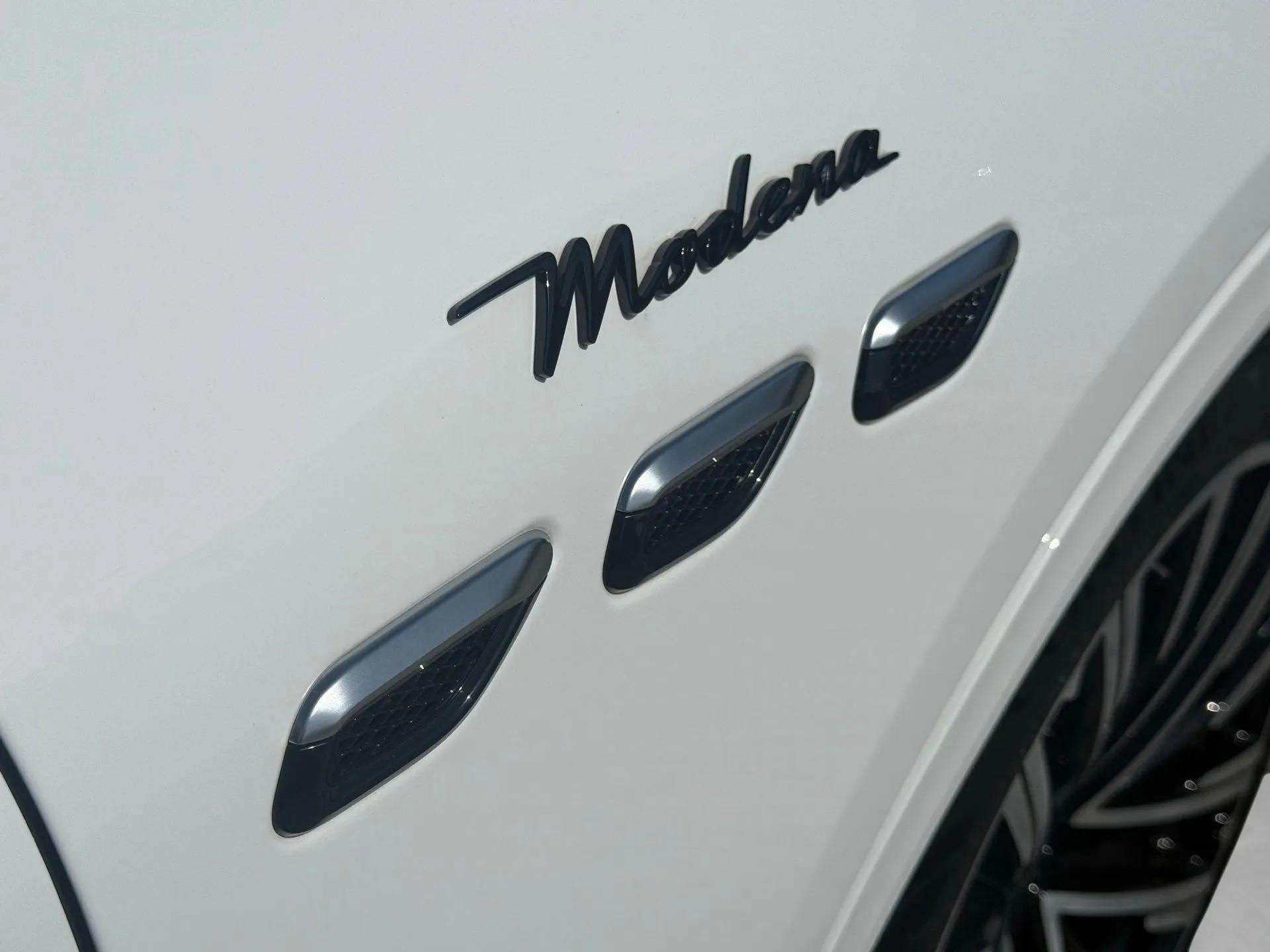 Certified 2023 Maserati Grecale Modena AWD/4WD image 48