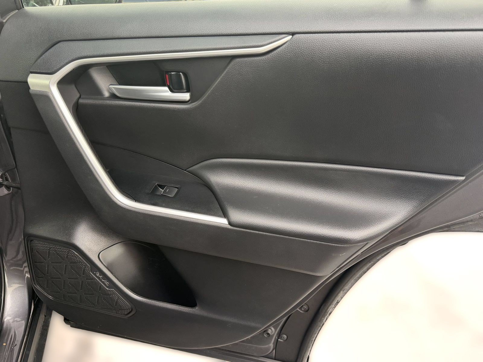 Used 2023 Toyota RAV4 XLE w/ Convenience Package FWD image 15