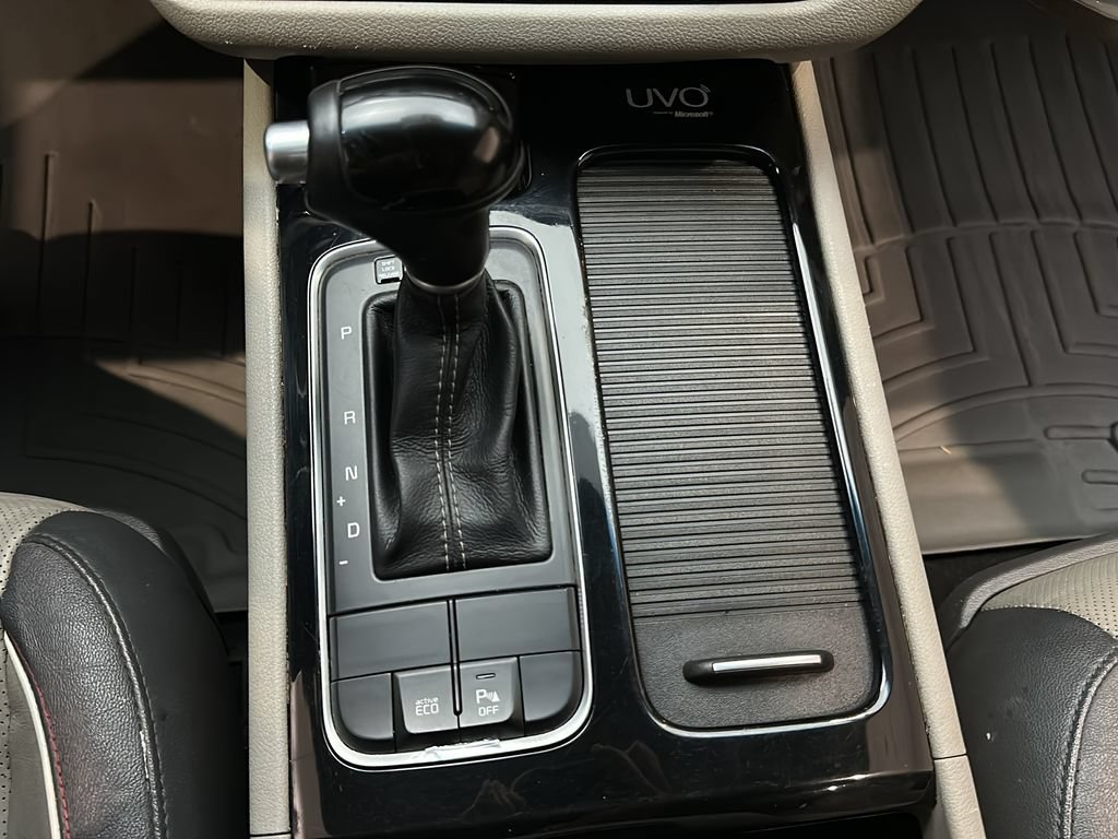 Used 2015 Kia Sedona EX FWD image 33