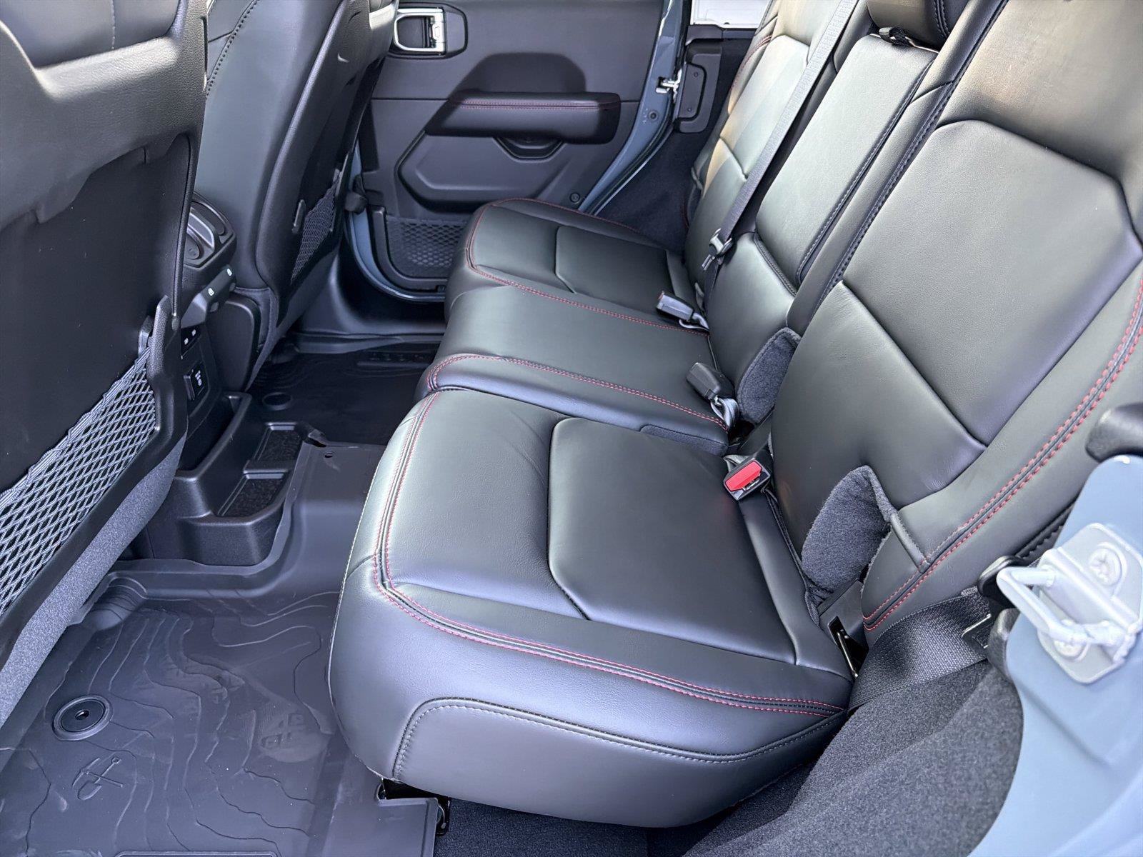 New 2026 Jeep Wrangler Unlimited Rubicon AWD/4WD image 19
