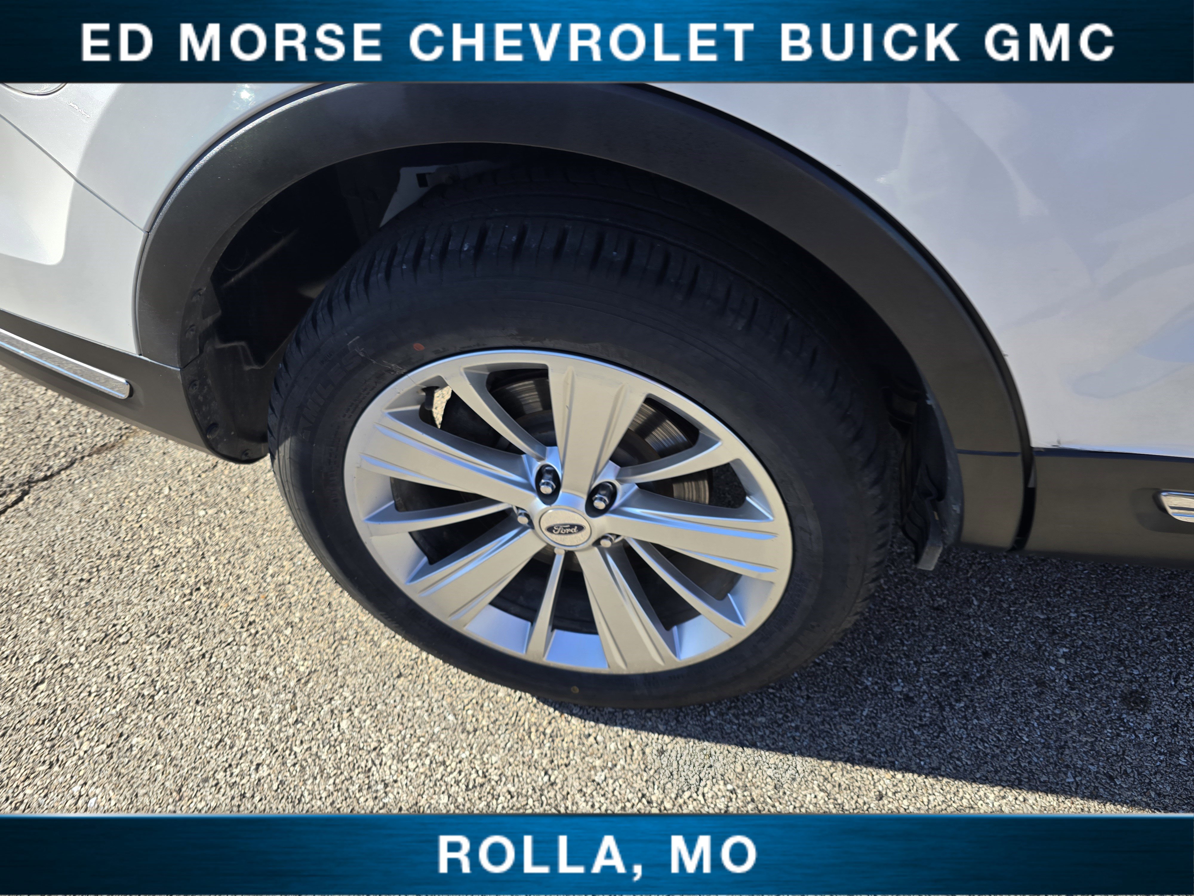 Used 2019 Ford Explorer Limited w/ Ford Safe & Smart Package image 12