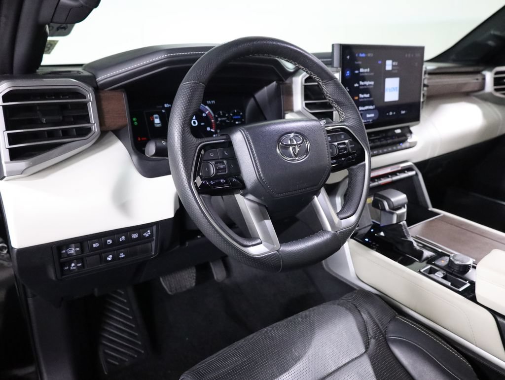 Used 2024 Toyota Sequoia Capstone AWD/4WD image 35