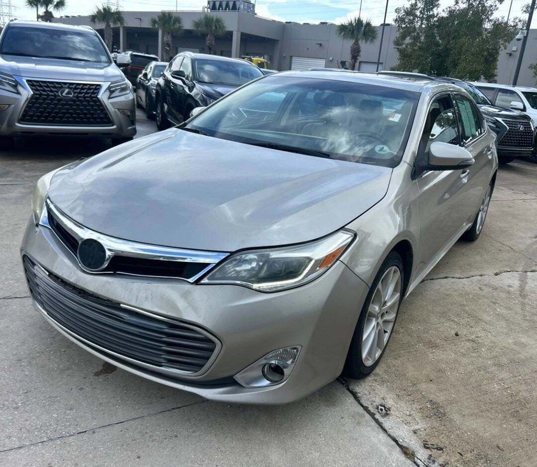 Used 2014 Toyota Avalon Limited FWD image 1