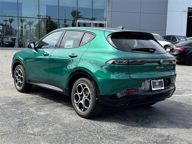 New 2025 Alfa Romeo Tonale w/ Premium Package image 4