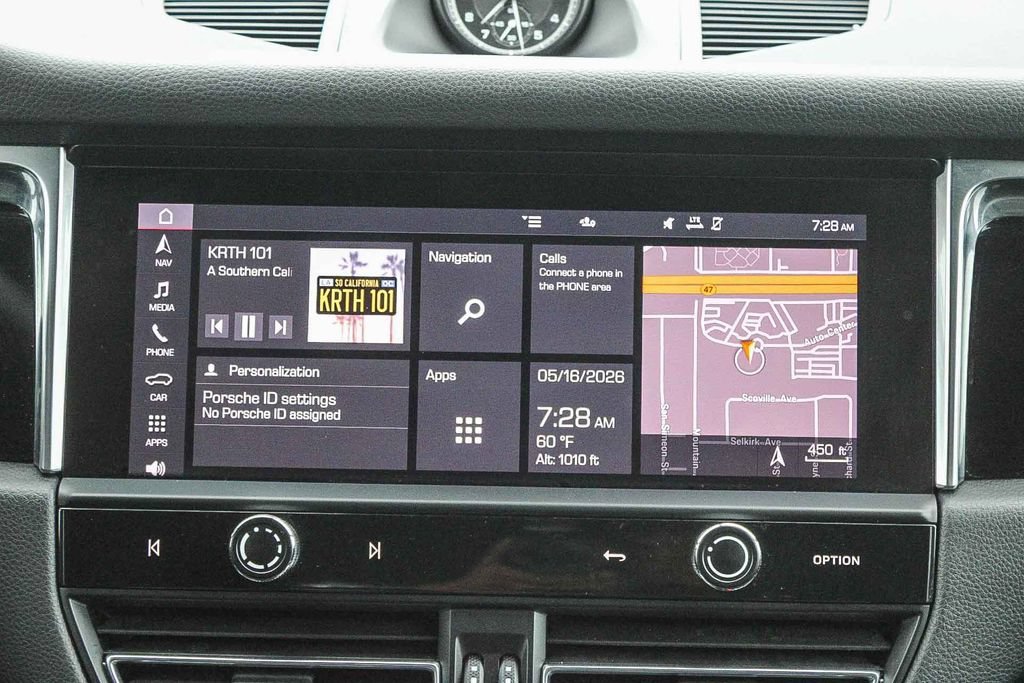 Used 2022 Porsche Macan AWD/4WD image 15