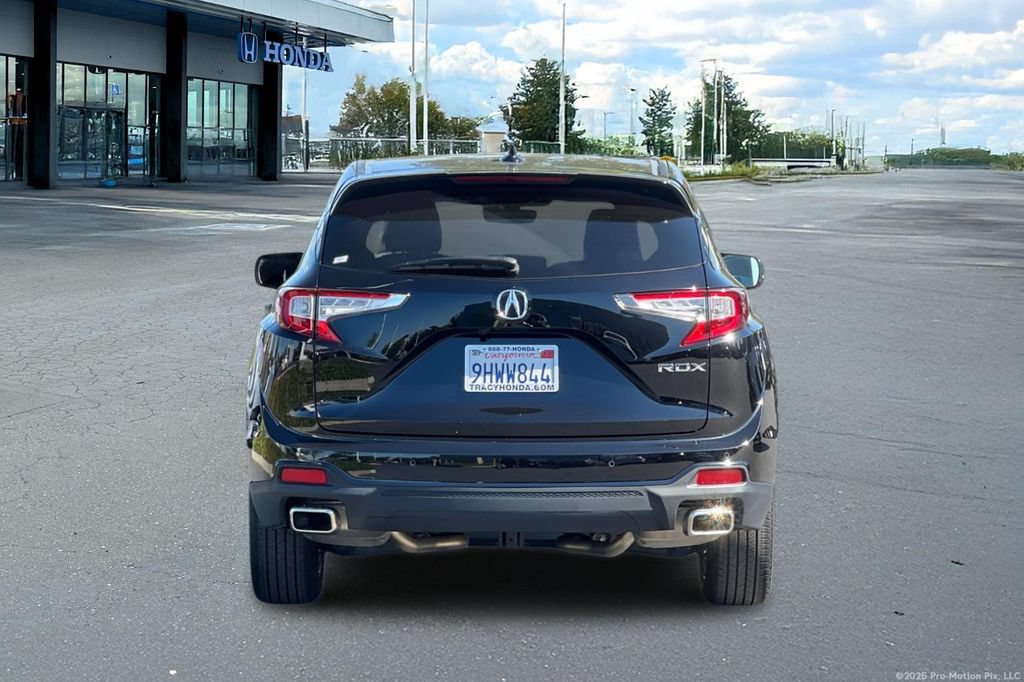 Used 2023 Acura RDX FWD w/ Technology Package image 8