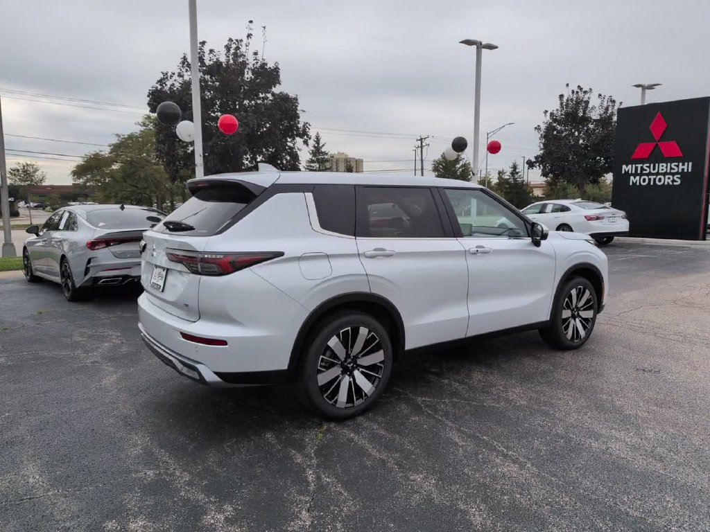 New 2026 Mitsubishi Outlander SE AWD/4WD image 6