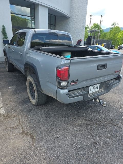 Used 2017 Toyota Tacoma TRD Pro AWD/4WD image 3