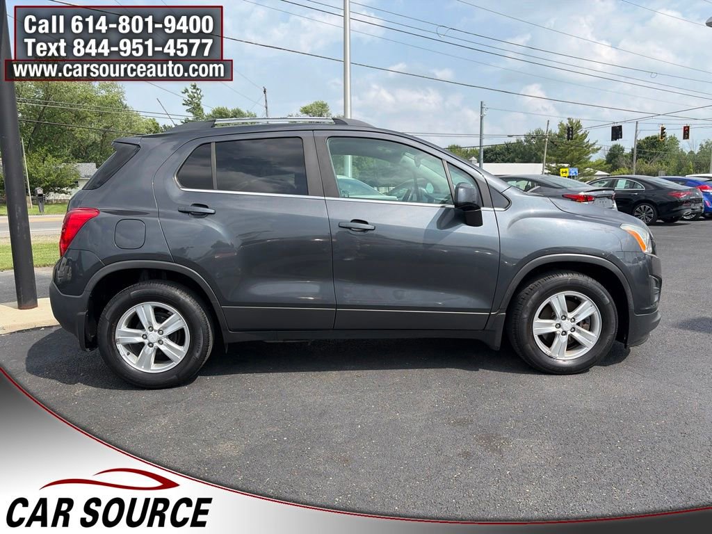 Used 2016 Chevrolet Trax LT w/ LT Convenience Package FWD image 4