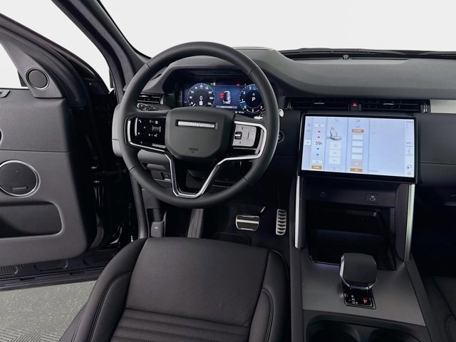 New 2026 Land Rover Discovery Sport Landmark image 25