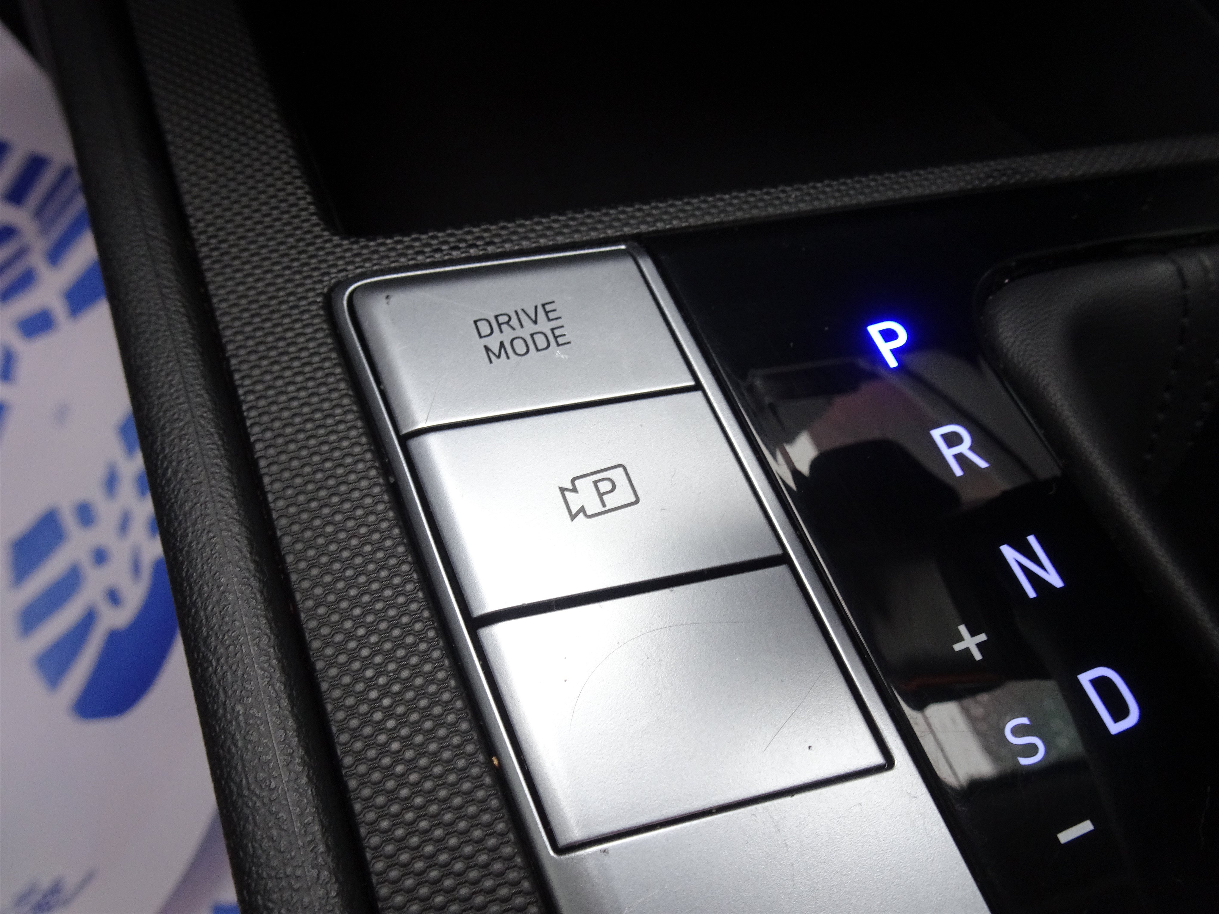 Used 2024 Hyundai Elantra SE FWD image 22