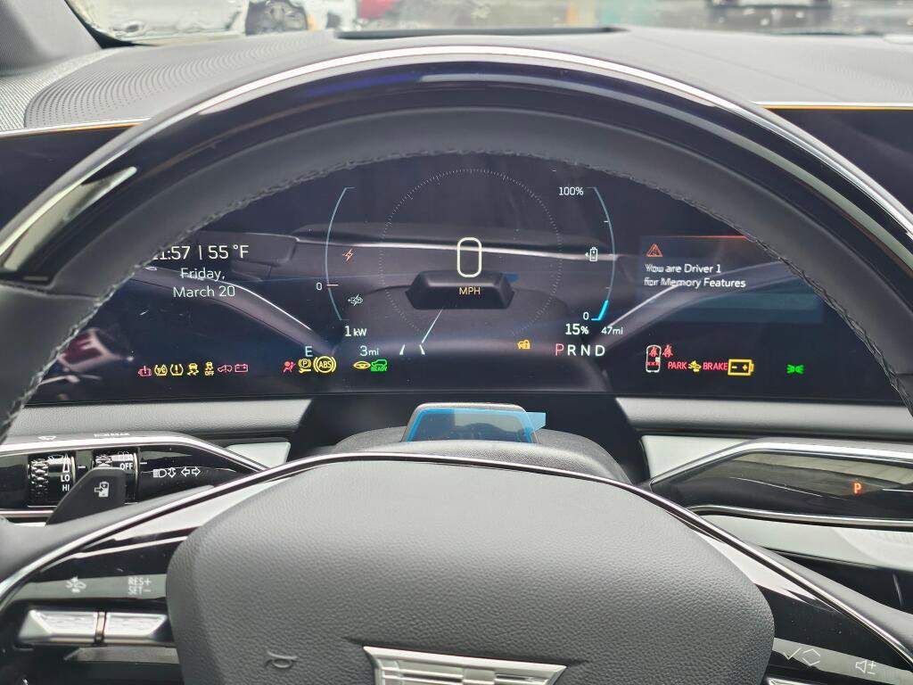 New 2026 Cadillac Optiq Luxury 2 AWD/4WD image 31