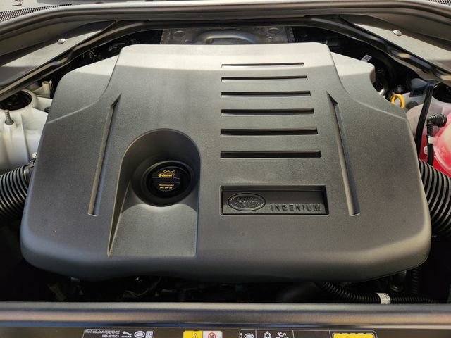 New 2026 Land Rover Range Rover SE image 21