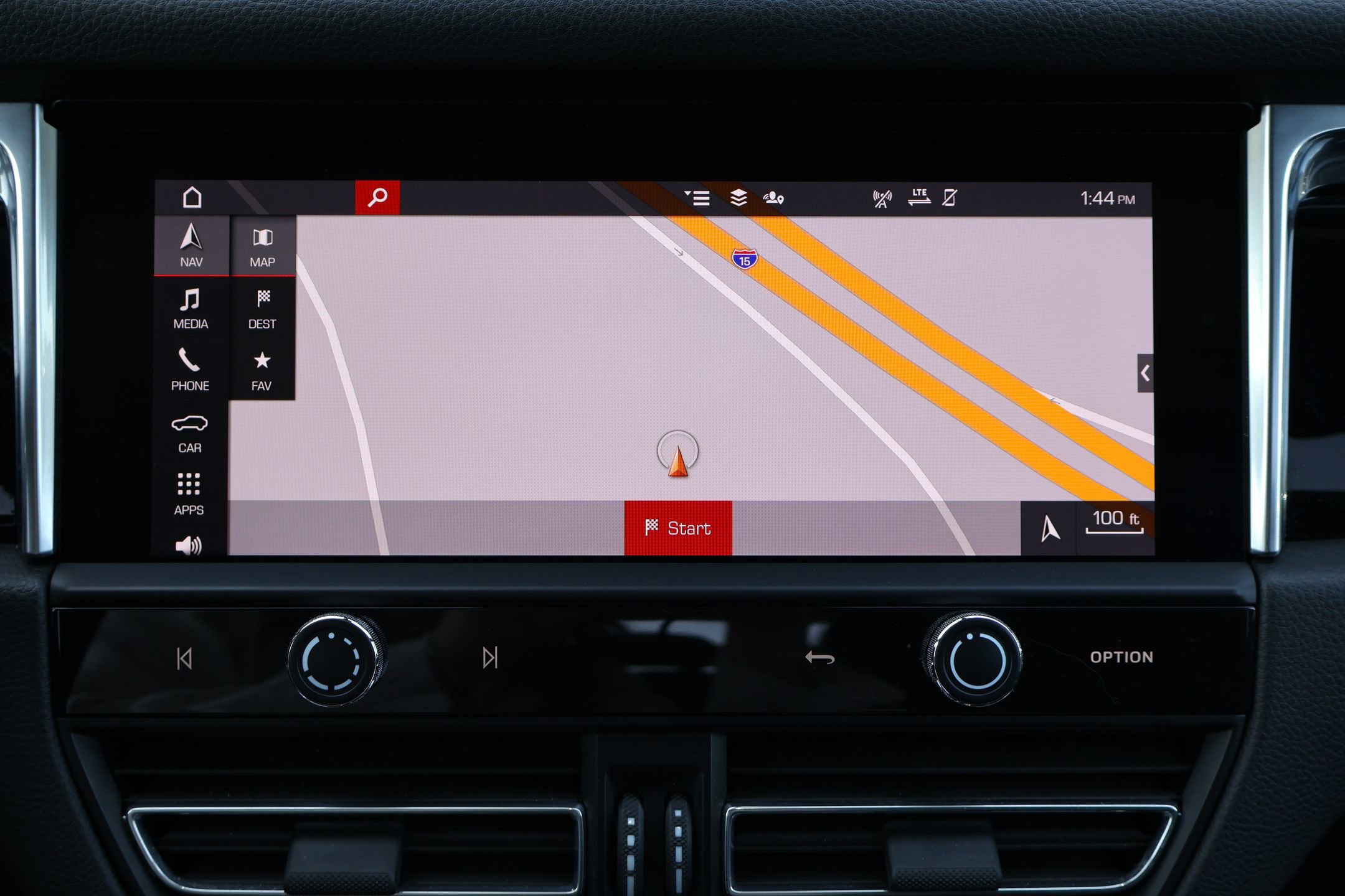 Certified 2023 Porsche Macan image 18