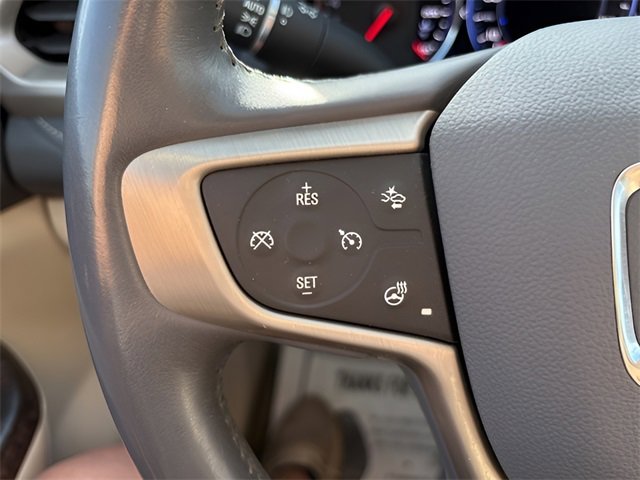 Used 2021 GMC Acadia Denali image 10