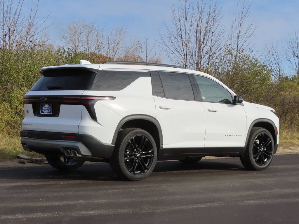 New 2026 Chevrolet Traverse LT w/ Enhanced Driving Package image 3