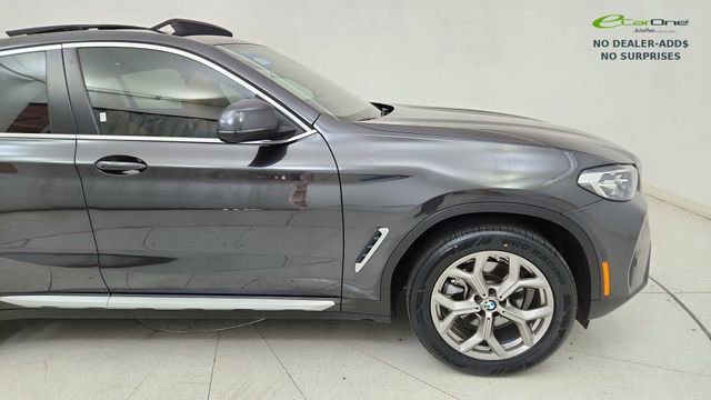Used 2025 BMW X4 xDrive30i AWD/4WD image 7