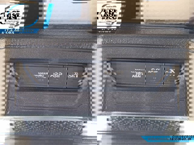 Used 2025 Jeep Wrangler Sahara image 21