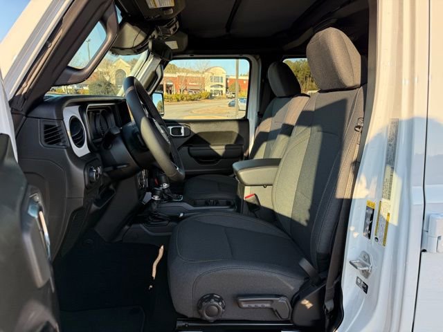New 2026 Jeep Gladiator Sport AWD/4WD image 13
