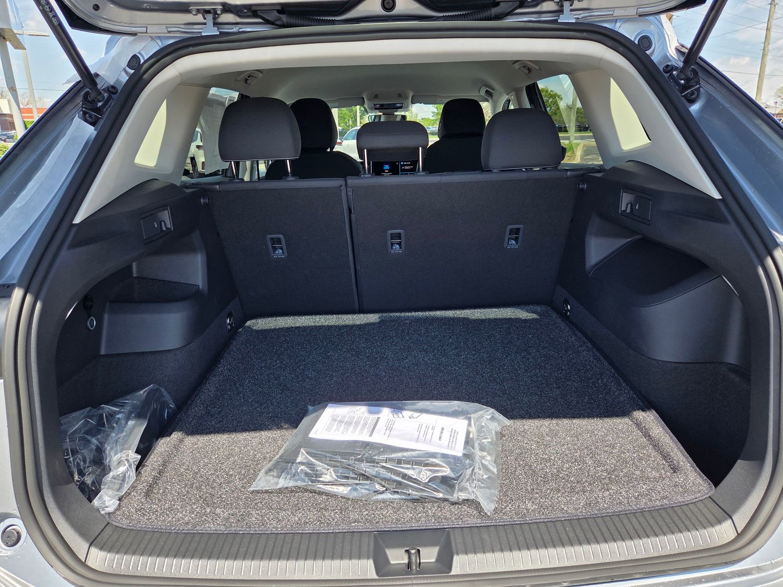 New 2026 Volkswagen Tiguan S AWD/4WD image 21