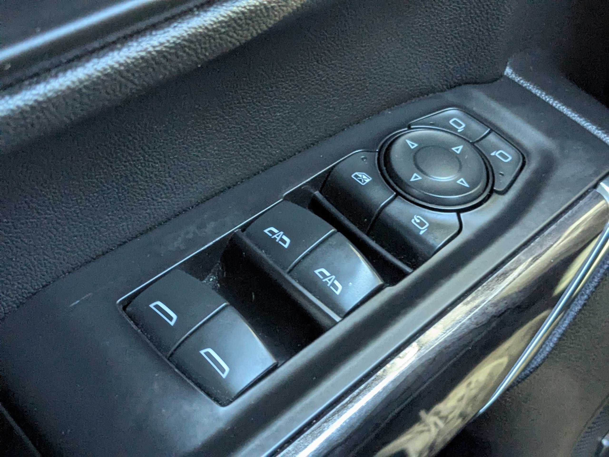 Used 2021 Chevrolet Silverado 1500 LTZ w/ LTZ Premium Package image 25