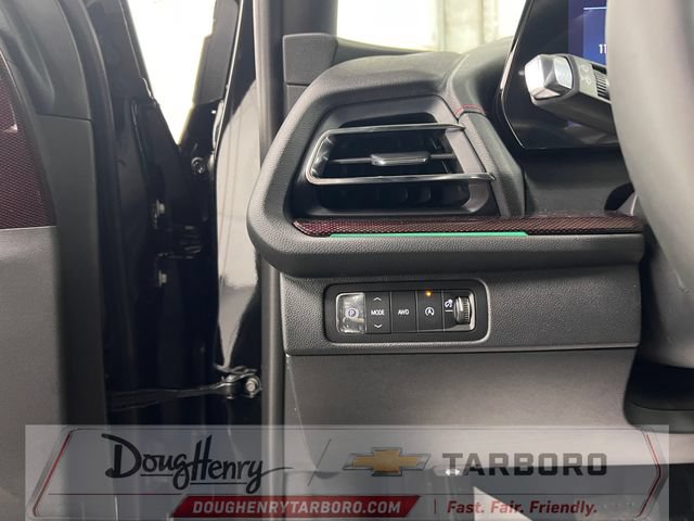 New 2026 Chevrolet Traverse RS w/ LPO, Floor Liner Package AWD/4WD image 32