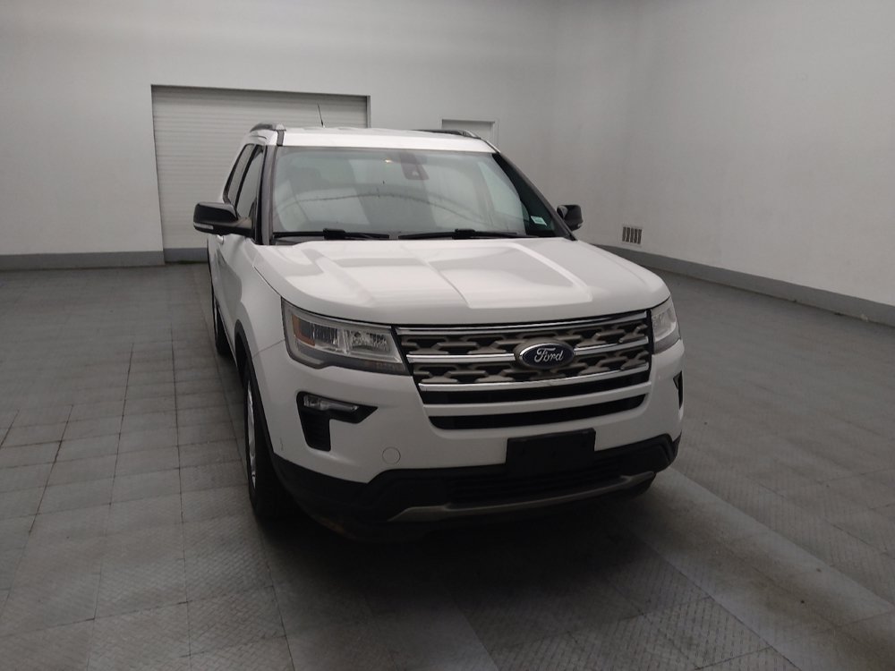 Used 2018 Ford Explorer XLT w/ Equipment Group 201A AWD/4WD image 14