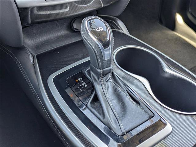 Used 2019 INFINITI QX60 Luxe w/ Essential Package FWD image 12