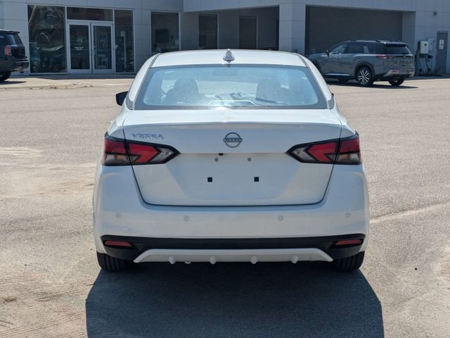 New 2025 Nissan Versa SV w/ Trunk Package image 4