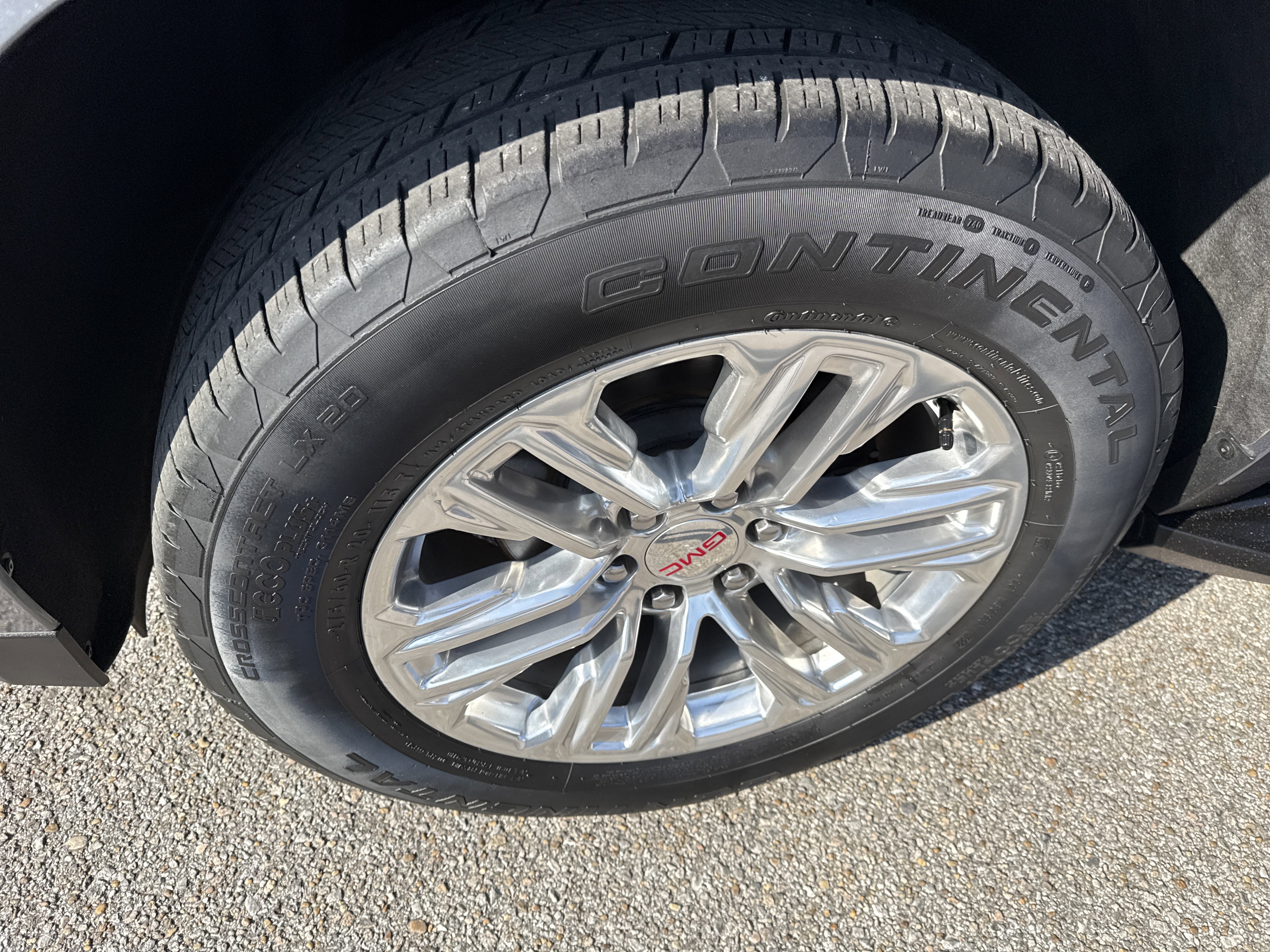 Used 2022 GMC Yukon SLT w/ SLT Luxury Package RWD image 19