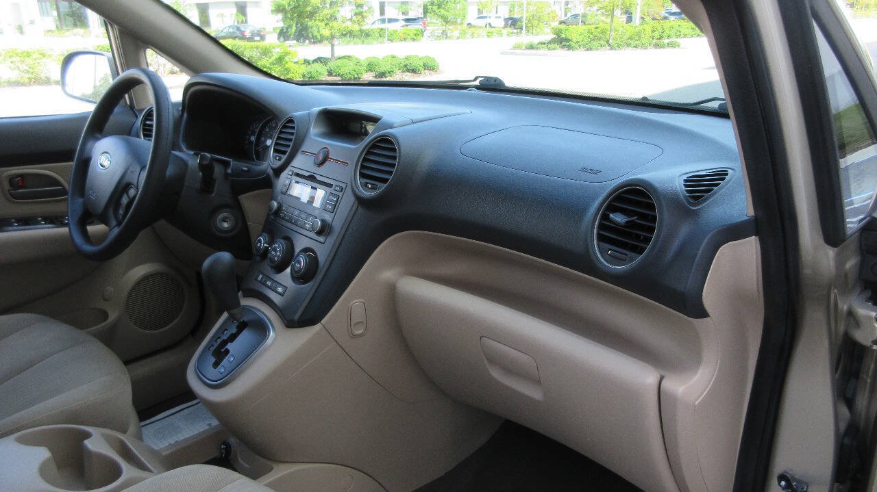 Used 2008 Kia Rondo LX FWD image 24