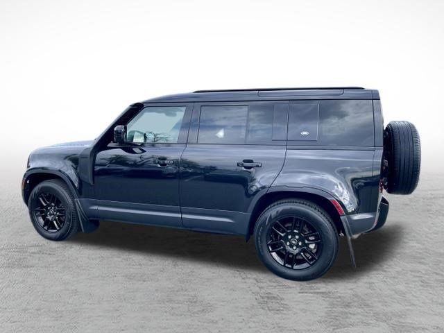 Used 2024 Land Rover Defender 110 S image 5
