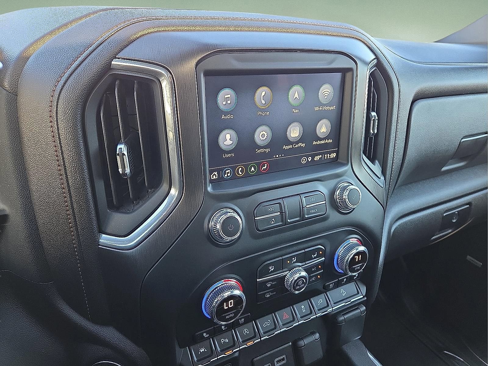 Used 2022 GMC Sierra 1500 AT4 w/ AT4 Premium Package image 16